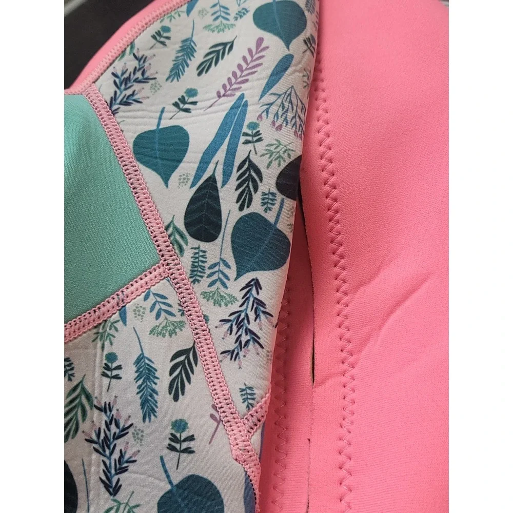 Dive & Sail X-Manta Girls Wetsuit Size XL Pink Floral Sleeves Surfing Diving